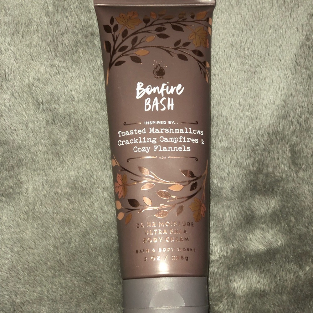 NWT🔥Bonfire Bash Ultra Shea Body Cream🔥